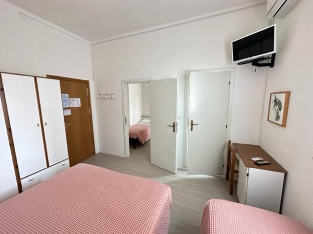 מילאנו מריטימה Hotel Fiorenza מראה חיצוני תמונה