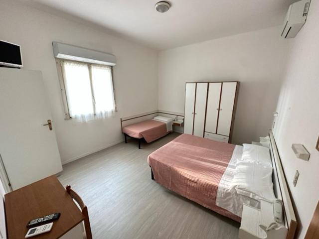 מילאנו מריטימה Hotel Fiorenza מראה חיצוני תמונה